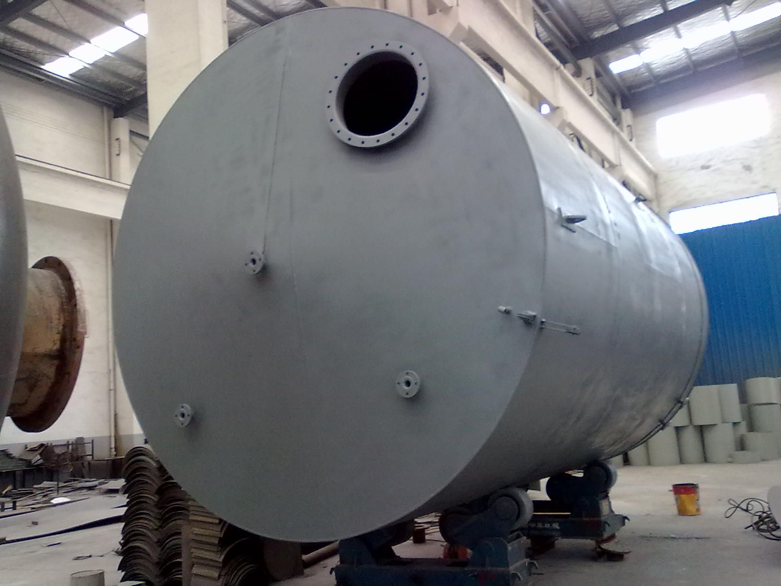 鋼襯塑儲罐的用材選購: 鋼襯塑儲罐的用材選購: