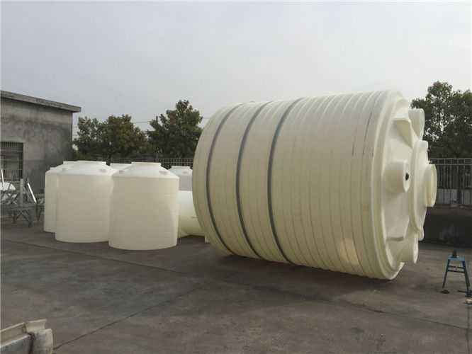 塑料儲罐大伙兒在選購時要留意的事宜有什么? 塑料儲罐大伙兒在選購時要留意的事宜有什么?