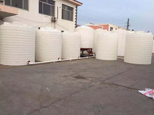 減水劑儲(chǔ)罐的優(yōu)勢(shì)和安裝使用注意事項(xiàng) 減水劑儲(chǔ)罐的優(yōu)勢(shì)和安裝使用注意事項(xiàng)